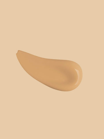 Texture of Beige Medium BB Cream