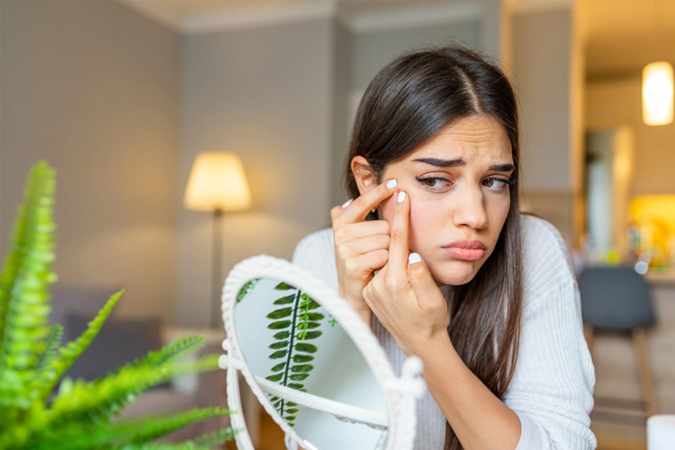 Unknown Habits That Worsen Acne