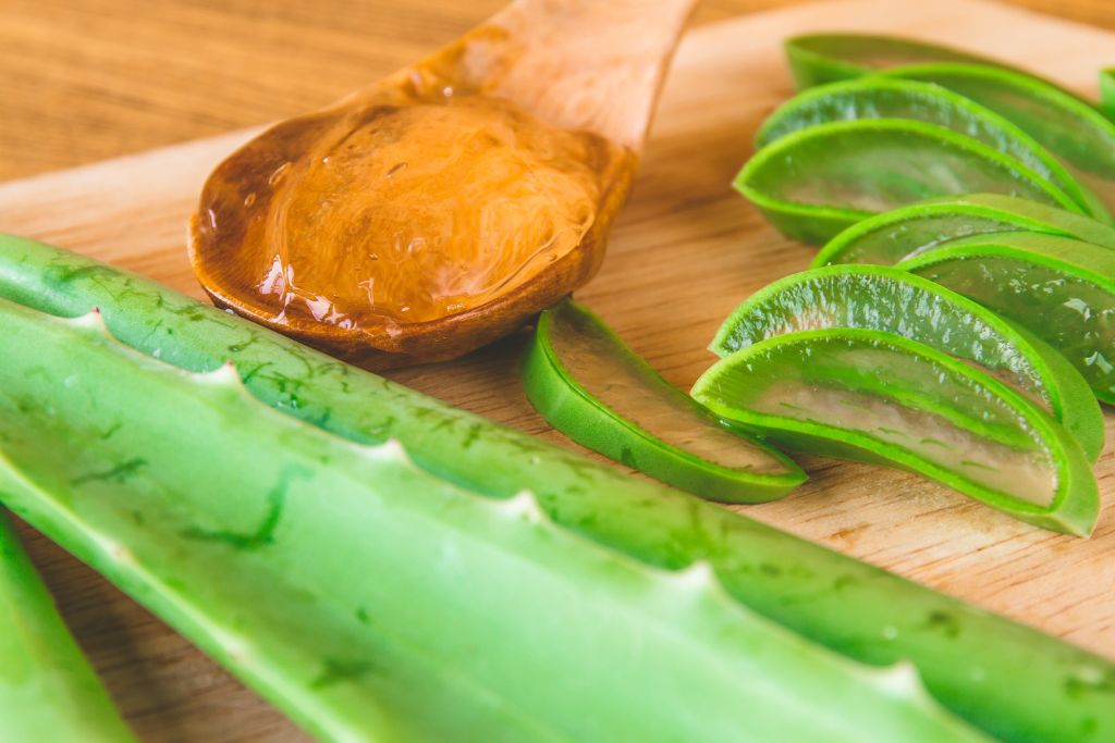How to Use Aloe Vera for Skin Whitening